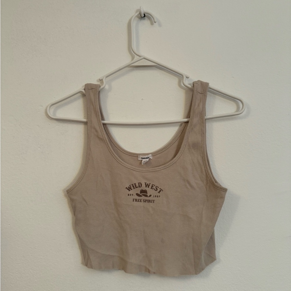 ✨3/$33 SALE     Garage “Wild west” crop top